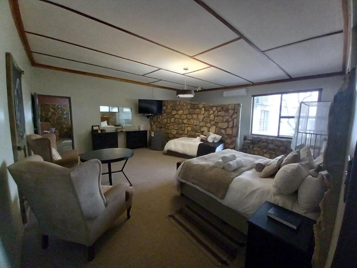 Die Windpomp Guesthouse Gobabis Bagian luar foto