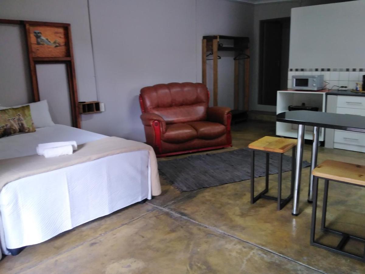Die Windpomp Guesthouse Gobabis Bagian luar foto