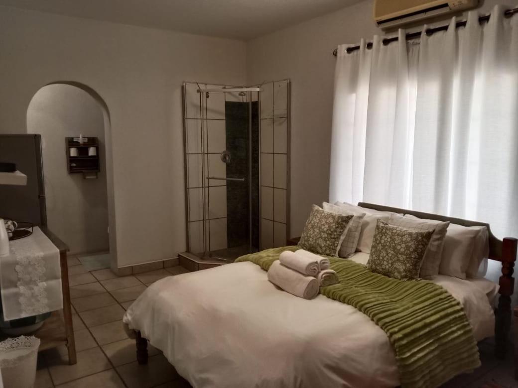 Die Windpomp Guesthouse Gobabis Bagian luar foto