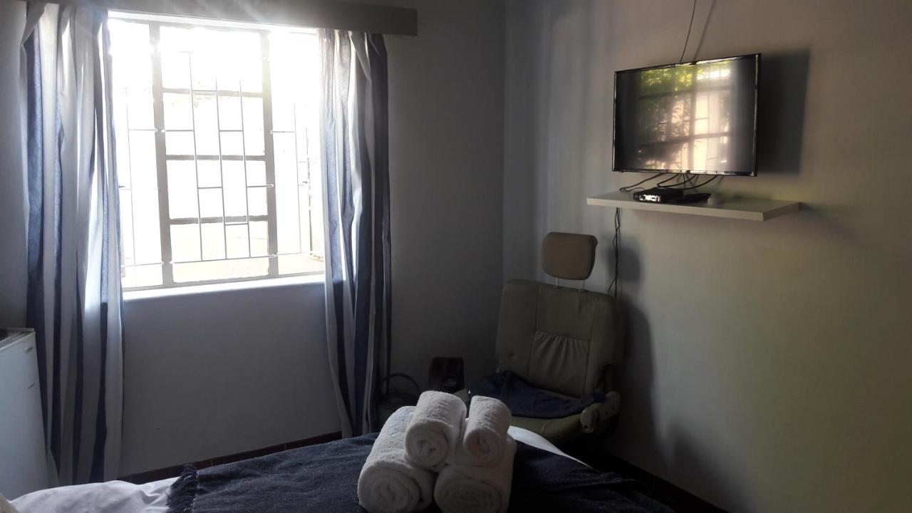 Die Windpomp Guesthouse Gobabis Bagian luar foto