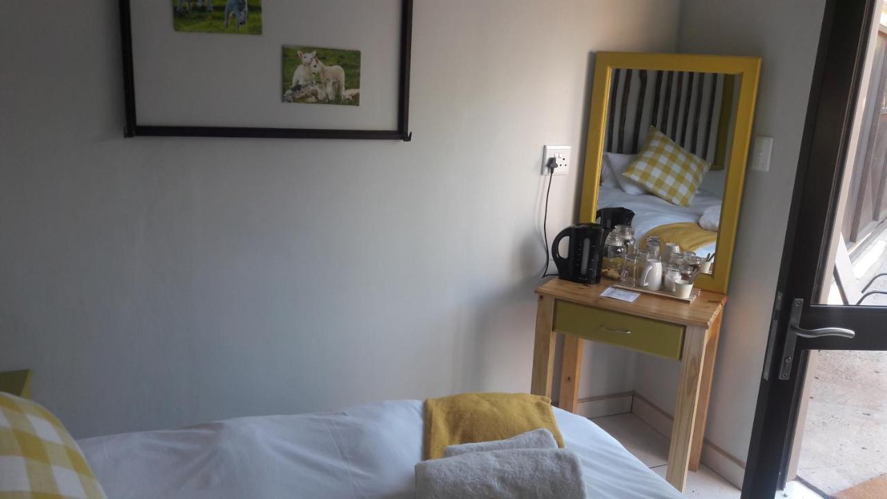 Die Windpomp Guesthouse Gobabis Bagian luar foto